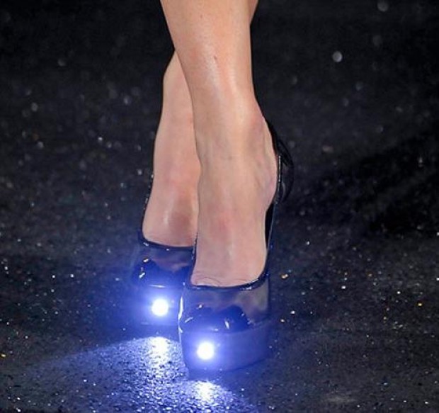 Chanel showt schoenen met LEDs