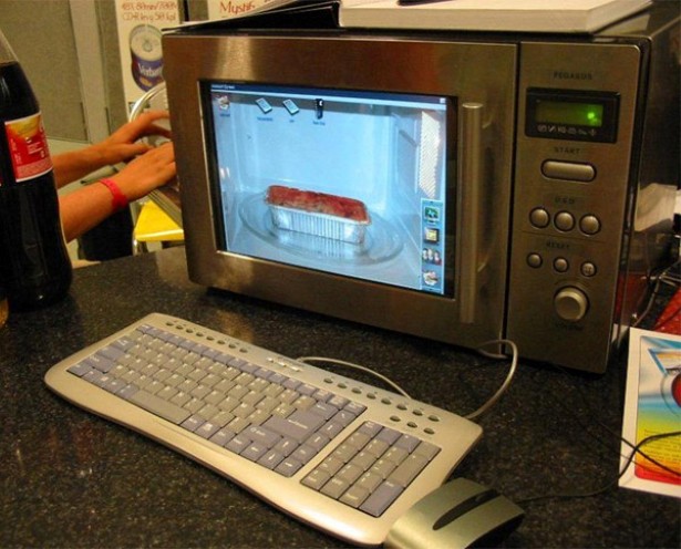 Magnetron met ingebouwde computer
