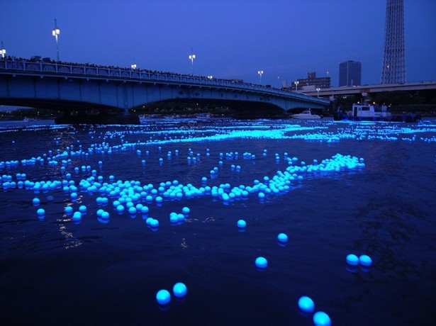100.000 LEDs drijven op Japanse rivier