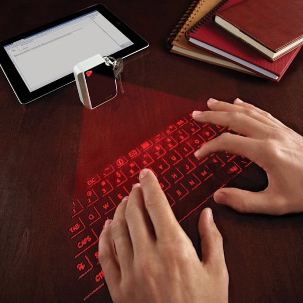 Virtueel laser-keyboard past aan sleutelhanger