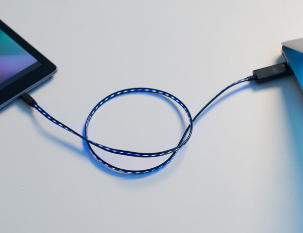 USB-kabel met lichtgevende animatie