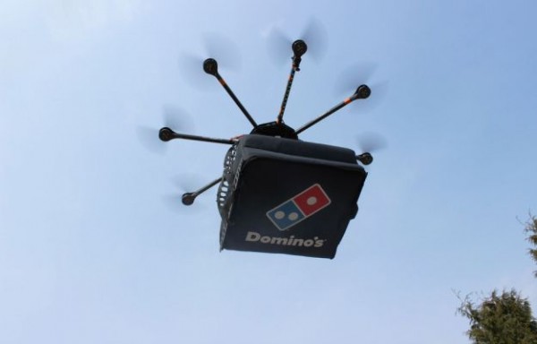 DomiCopter bezorgt pizza’s door de lucht