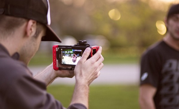 Beastgrip verandert nagenoeg iedere smartphone in een professionele camera