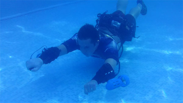 x2 Underwater Jet Pack: zwemmen kostte nog nooit zo weinig moeite