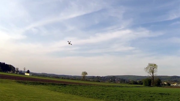 De belachelijk snelle Quadmovr drone is geweldig speelgoed