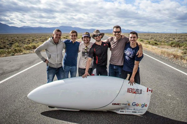 Met deze high-tech fiets is de hoogste snelheid ooit behaald