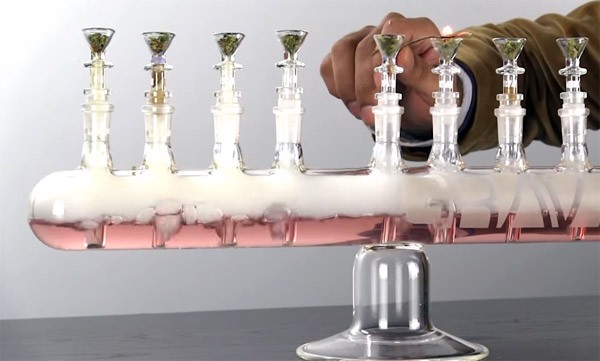 Grav Menorah: speciaal voor Joodse stoners