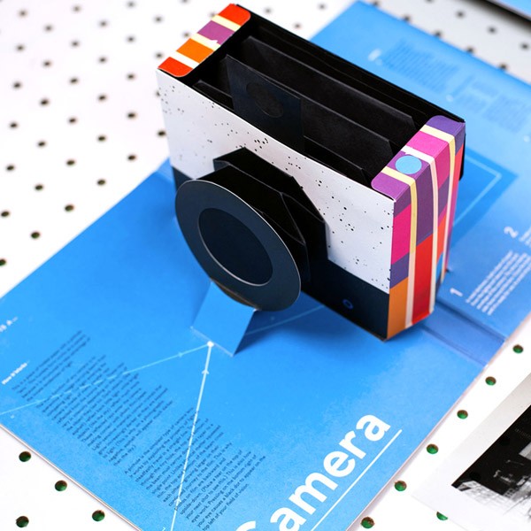 Tof: een pop-up boek met een ingebouwde pinhole camera