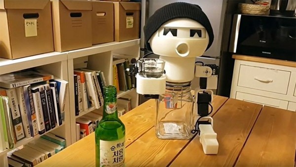 Drinky: een robot voor eenzame alcoholisten