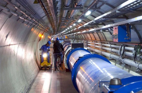 Doe een virtuele rondleiding door de deeltjesversneller van CERN