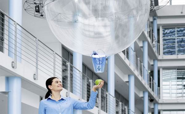 Festo eMotionSphere: pakketbezorging per luchtballon