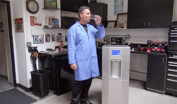 WaterGen: een machine die drinkwater uit de lucht haalt
