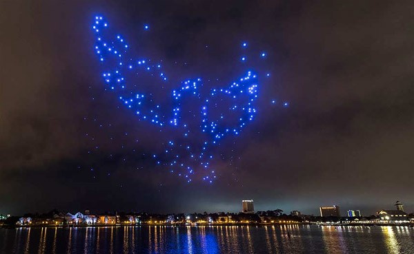 Disney en Intel ontwikkelen een lichtshow met drones