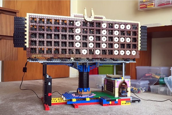 Bouwen voor gevorderden: een display gemaakt van LEGO