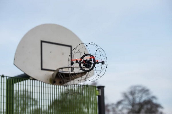 Droneball: de drone voor brokkenpiloten