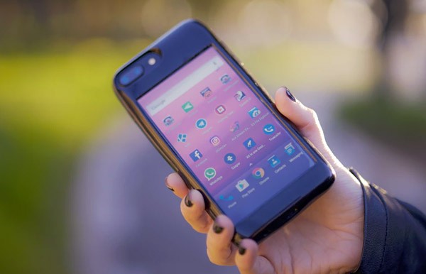 Eye: een Android-smartphone voor aan je iPhone