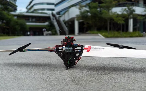 Thor: een drone die in de lucht wisselt tussen vliegtechnieken