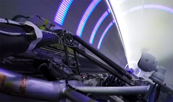 Hyperloop One doet eerste tests met passagiersshuttle