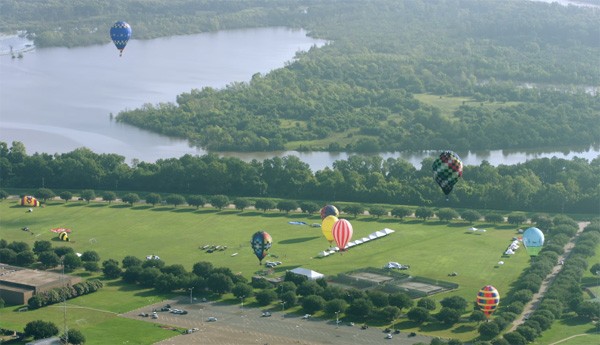 Deze vent is wereldkampioen luchtballonvliegen