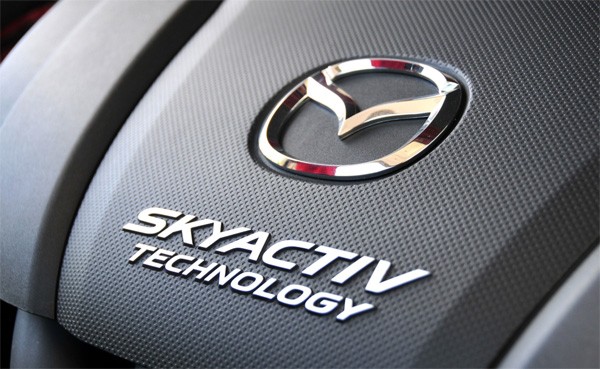 Mazda ontwikkelt een zeer zuinige benzinemotor met dieseltechnologie