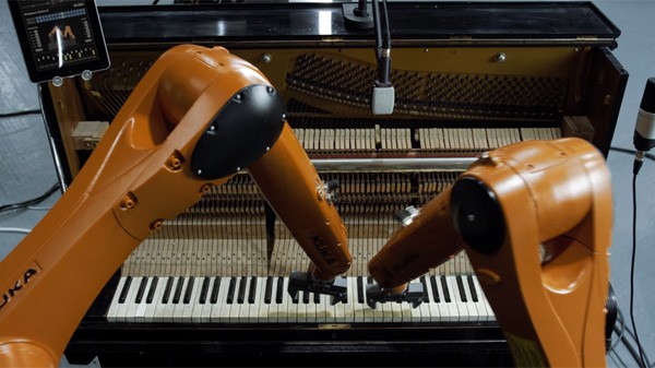 Toffe clip laat robots de instrumenten bespelen