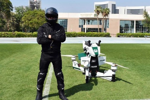 De politie van Dubai beschikt nu over een hoverbike