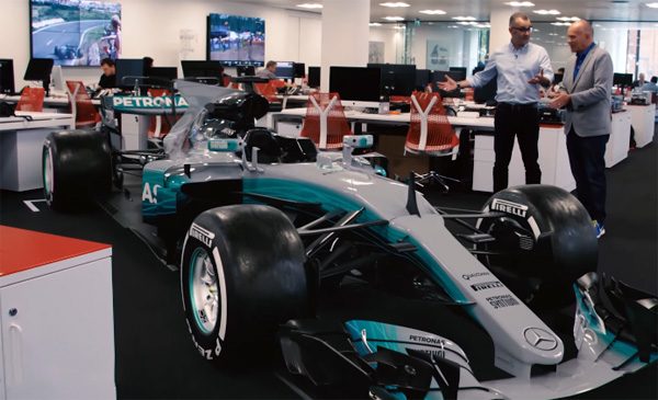 Bizar realistische F1-wagen toont de kracht van augmented reality