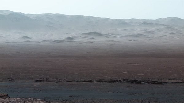 Kijk mee op Mars met deze panoramafoto van de Curiosity Rover