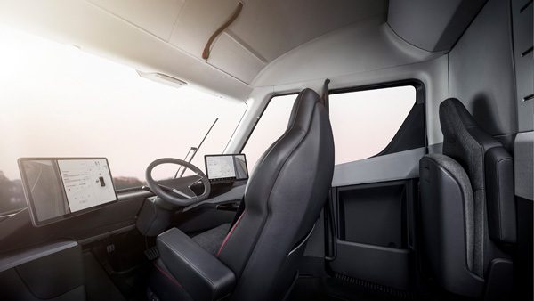 Zie de indrukwekkende acceleratie van de Tesla Semi