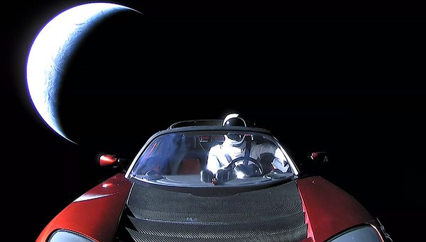 Volg Spaceman op zijn Tesla-avontuur in de ruimte