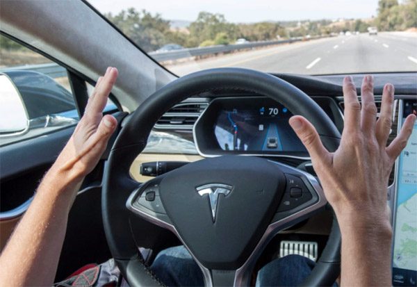 Deze video laat zien hoe eenvoudig Tesla’s Autopilot te foppen is