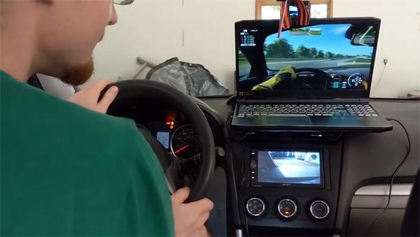 Verander je auto via de OBD-poort in een racesimulator